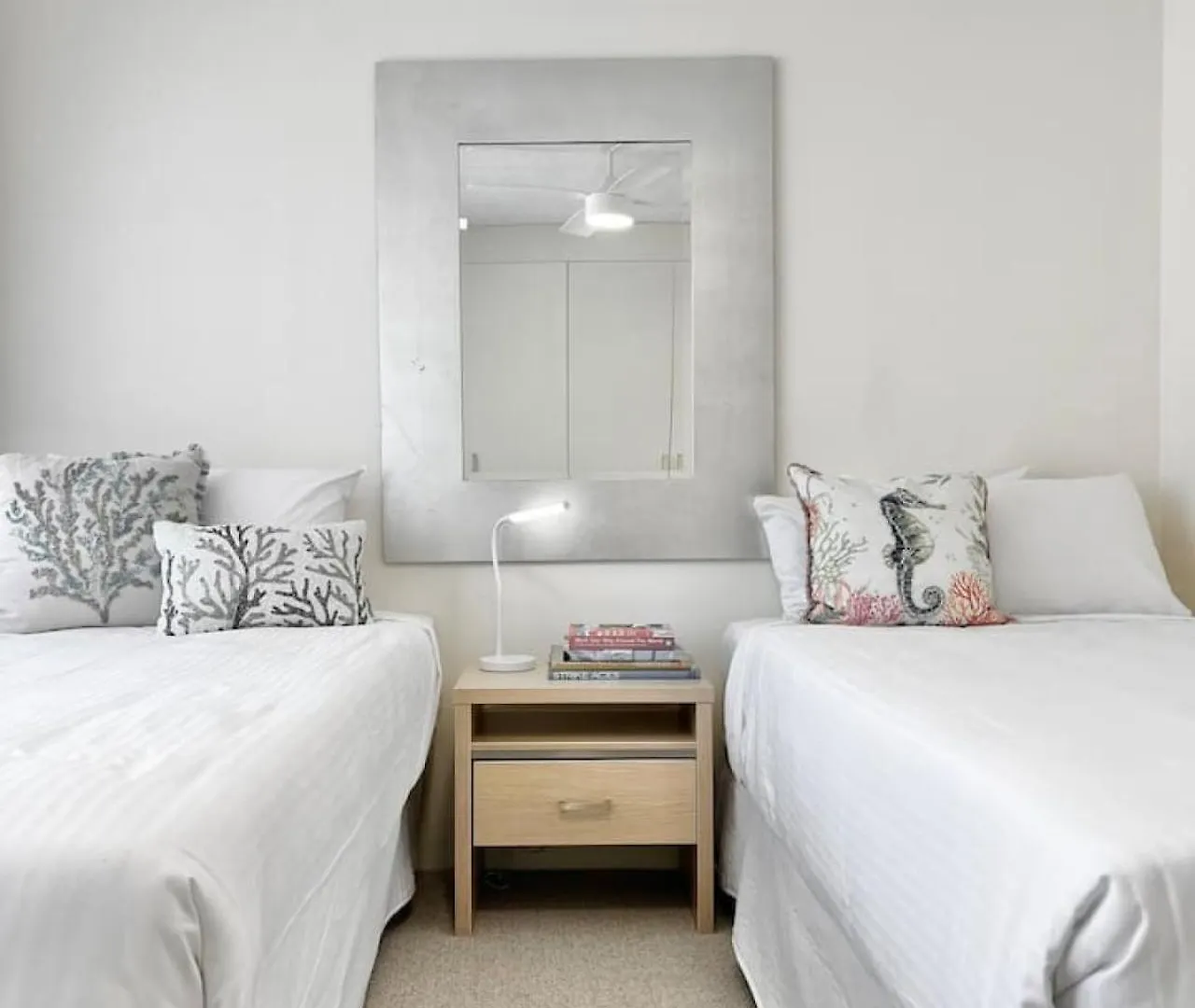 Opulent Noosa Hinterland Sunsets Apartment